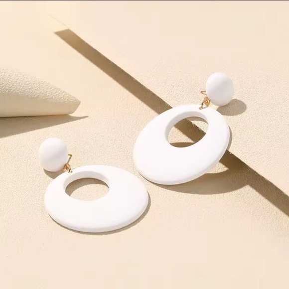 12-Pair Color Pop Retro Hoop - Handmade Earrings - Picture 3 of 13